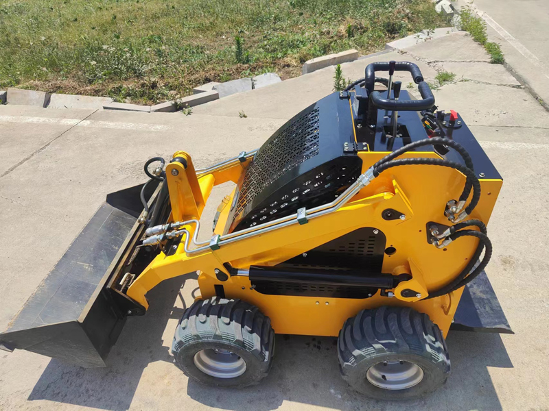 CY-360 Skid steer loader